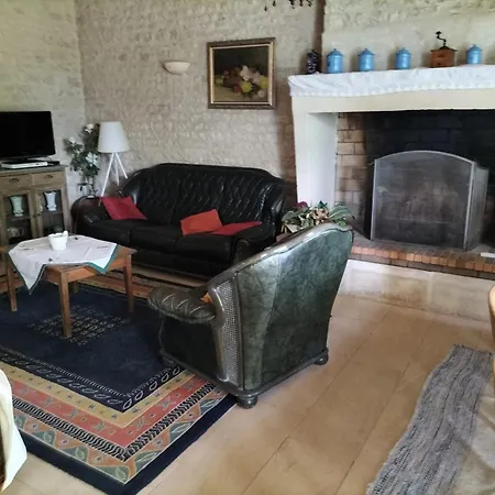Holiday home Maison Charmante A Antezant-la-chapelle Avec Jardin *
