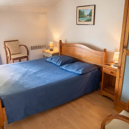Holiday home Maison Charmante A Antezant-la-chapelle Avec Jardin *